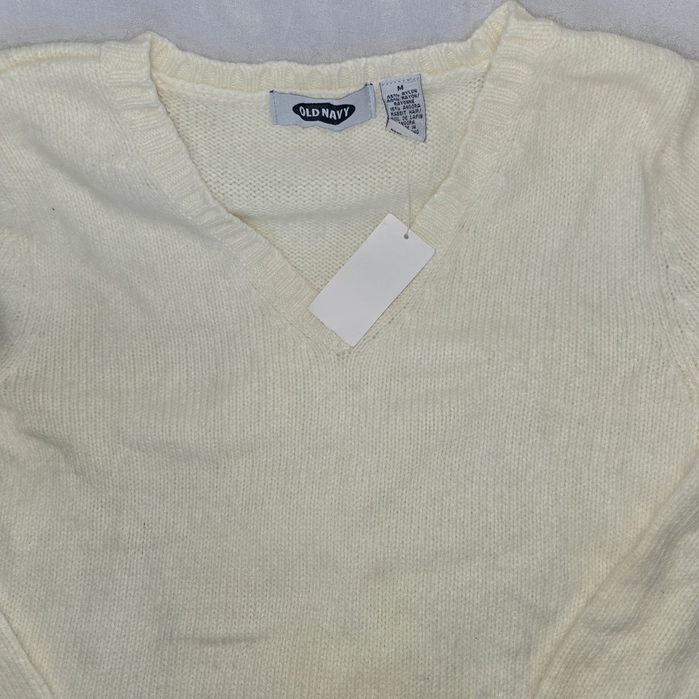 Old Navy Women's Cream Angora Blend Cozy  V-Neck Sweater - Picture 3 of 5